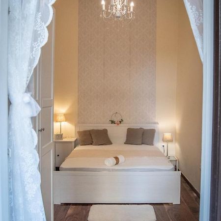 Broadway City Center, Fully Equipped, 4 Person Budapeşte Dış mekan fotoğraf