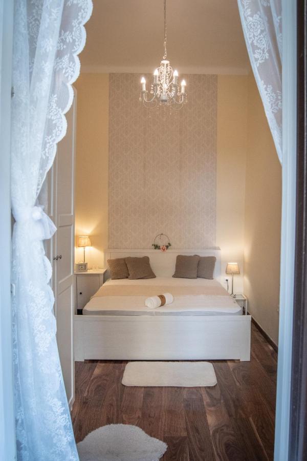 Broadway City Center, Fully Equipped, 4 Person Budapeşte Dış mekan fotoğraf